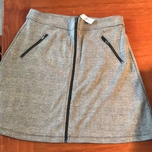 !New With Tags! Gap Grey and White Zipper Skirt